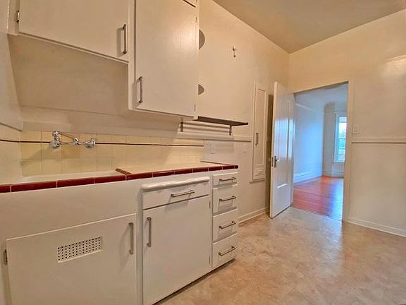5th image of 3951 18th St #5