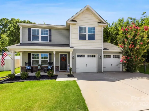 819 Spencer Ln, Kannapolis, NC 28081