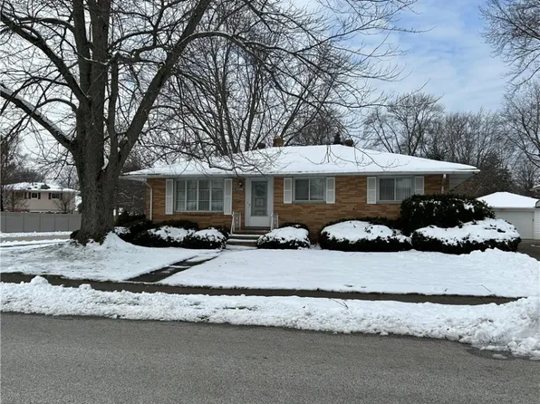 22506 Sharon Ln, Fairview Park, OH 44126
