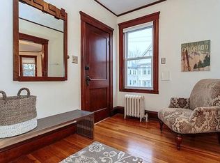 35 Waterhouse St #2, Somerville, MA 02144