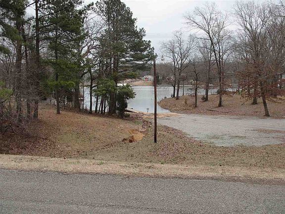 2nd image of 27 Lakewood Dr