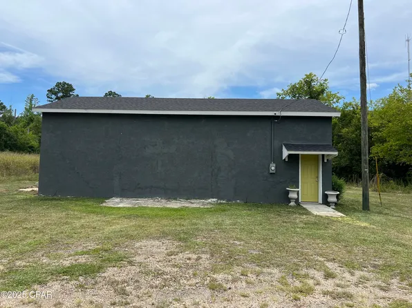 2997 Hall St, Marianna, FL 32448