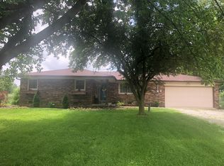 233 W Weber Rd, Greenfield, IN 46140