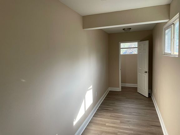 4th image of 3650 Franklin Ave #2A