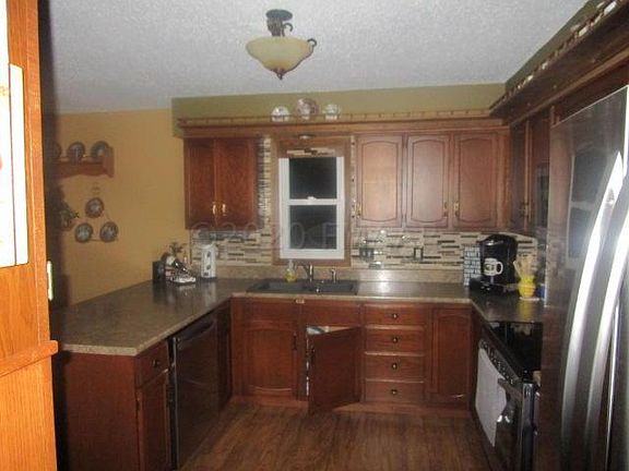 5th image of 420 Cottonwood Ct