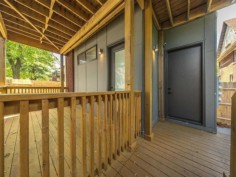 4530 Commonwealth St #1 — Photo 54