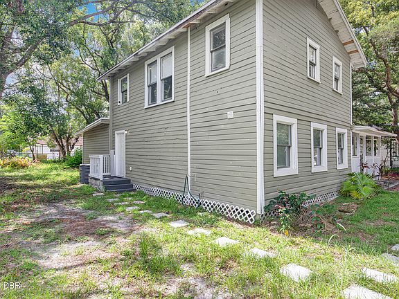 2nd image of 2508 Yale Ave