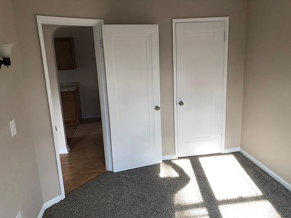 4th image of 530 Hadley Ave #4