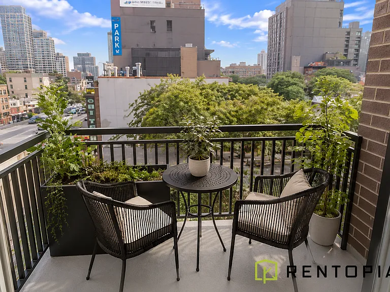596 Washington Ave #4A — Photo 6