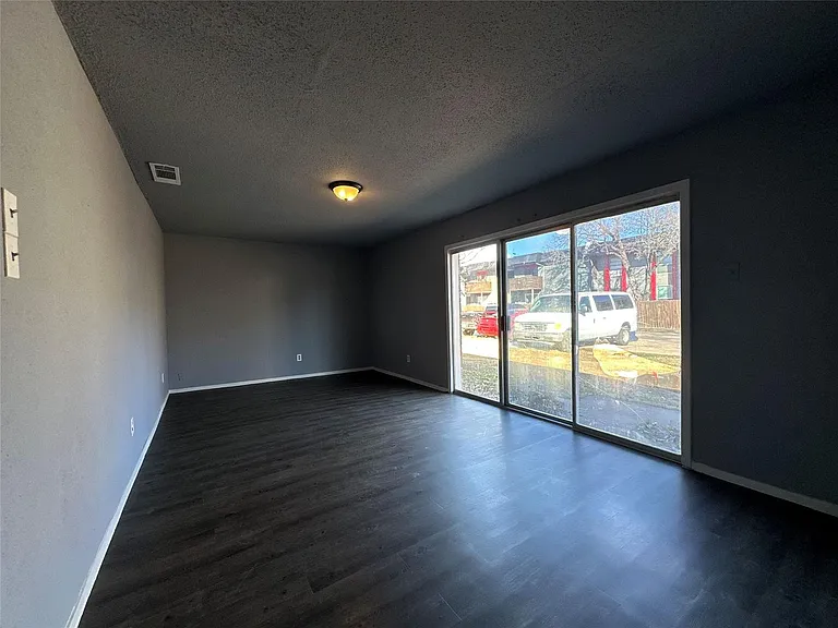 1106 Yukon Dr — Photo 4