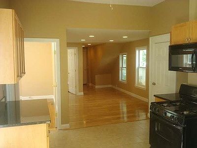 5th image of 28 Cameron Ave #1