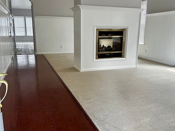 3rd image of 3827 Louis Krohn Dr