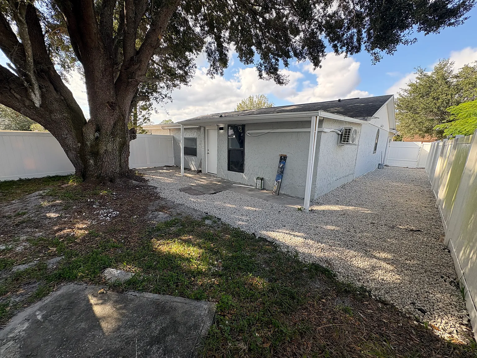 135 Jalapa Dr — Photo 3
