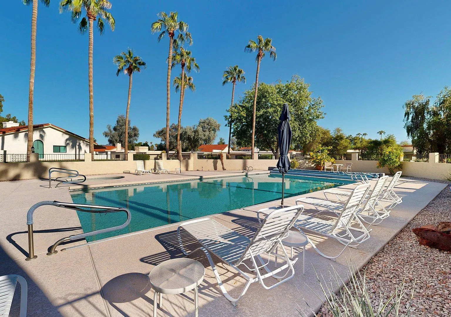 3 bed, 2.5 bath, 2037 sqft, $4,800 — Photo 1