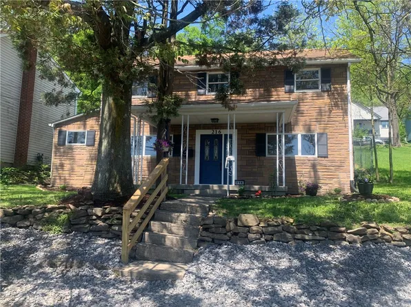 216 W 11th Ave, Tarentum, PA 15084