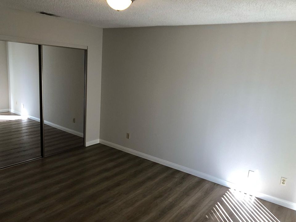 1st image of 9449 1/2 Park St