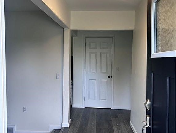 4th image of 760 Accent Park Dr