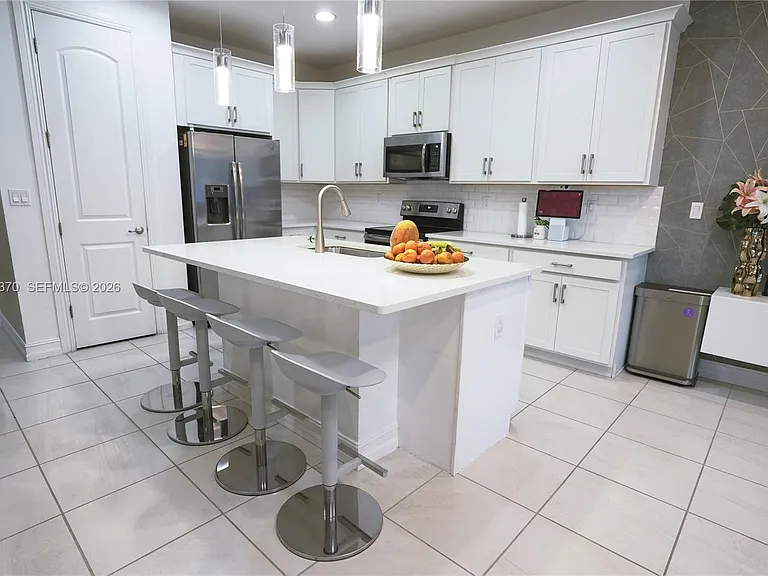10111 Akenside Dr #10111 — Photo 5