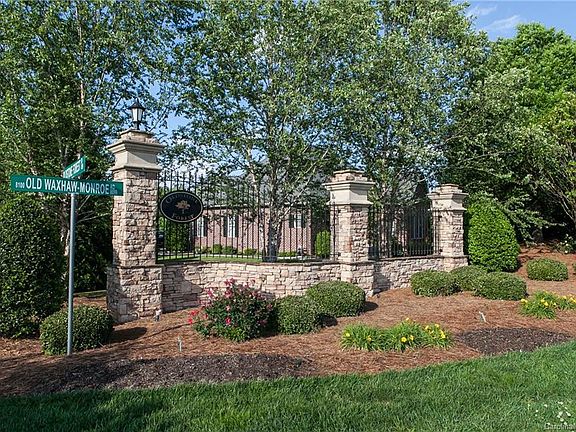 2nd image of 8009 Harpers Grove Ln