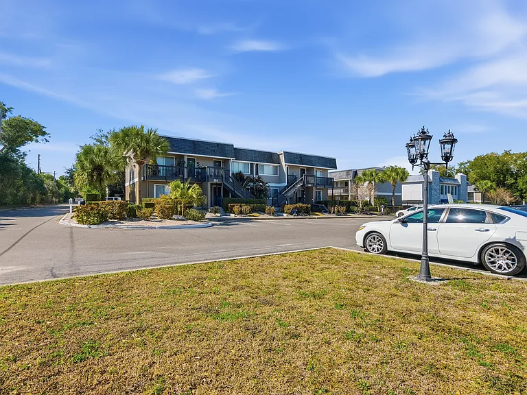 Welcome to Wymore 360 Apartments, where modern living meets convenience in a serene setting. Enjoy stylish designs, lush landscaping, and easy access to local amenities. Don't miss out on your dream apartmentschedule a tour today!