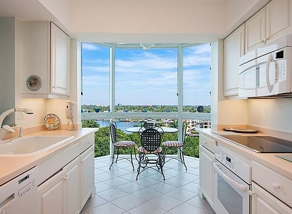 4th image of 4255 Gulf Shore Blvd N APT 607