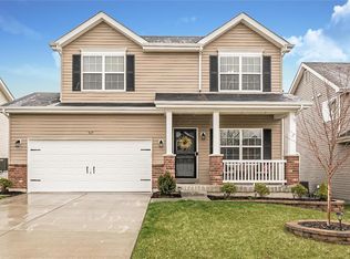 517 Pecan Bluffs Ct, Wentzville, MO 63385