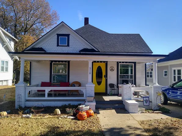 210 N Main St, Pratt, KS 67124