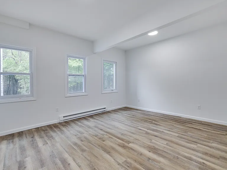 123 Evergreen Ln #2 — Photo 9