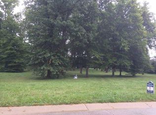 3536 Club Estates Dr, Carmel, IN 46033