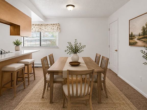 3rd image of 276 W Parkview Dr