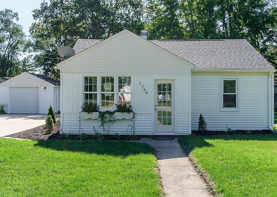1st image of 1766 W Gilbert Dr