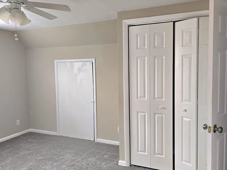 8313 Gibbons Dr — Photo 24