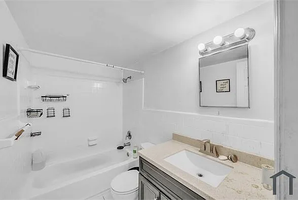 626 SW 14th Ave #108 — Photo 34