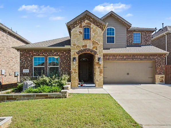 10600 Breezeway Dr, Aubrey, TX 76227