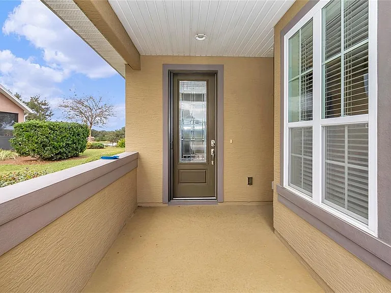 5423 NW 35th Lane Rd — Photo 3
