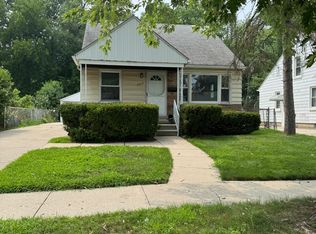 2922 Geneva St, Dearborn, MI 48124