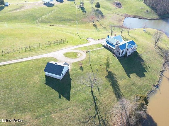 2nd image of 537 Dawkins Ln