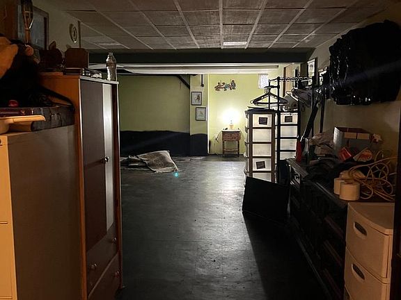 5th image of 1807 Ellis Ave