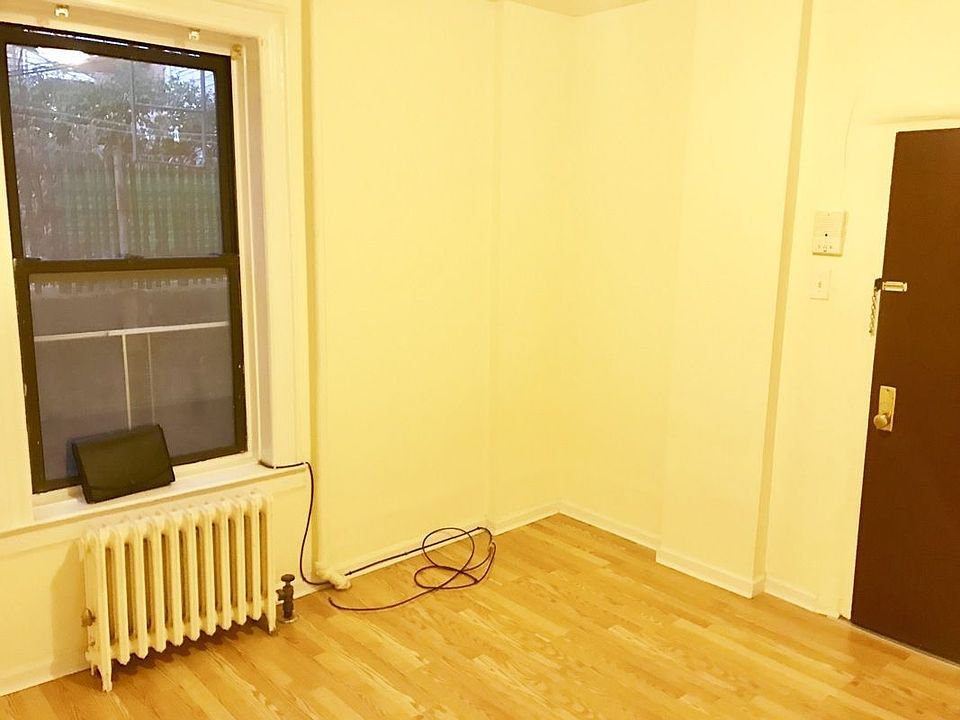 1st image of 3611 28th Ave APT 4