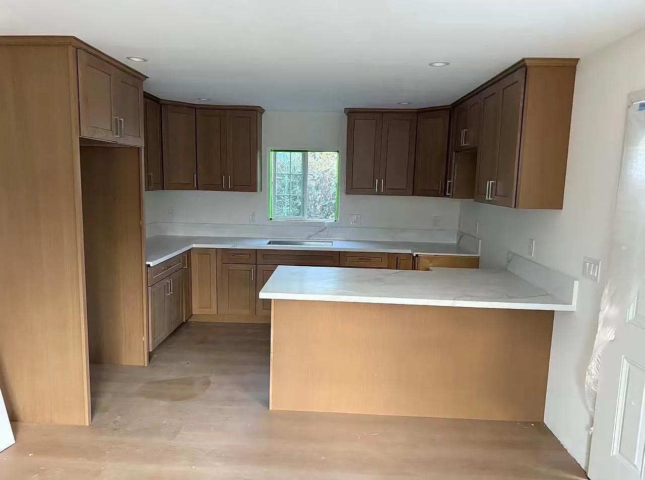 2 bed, 700 sqft, $2,700 — Photo 4