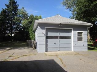 8 Shepley St, Andover, MA 01810