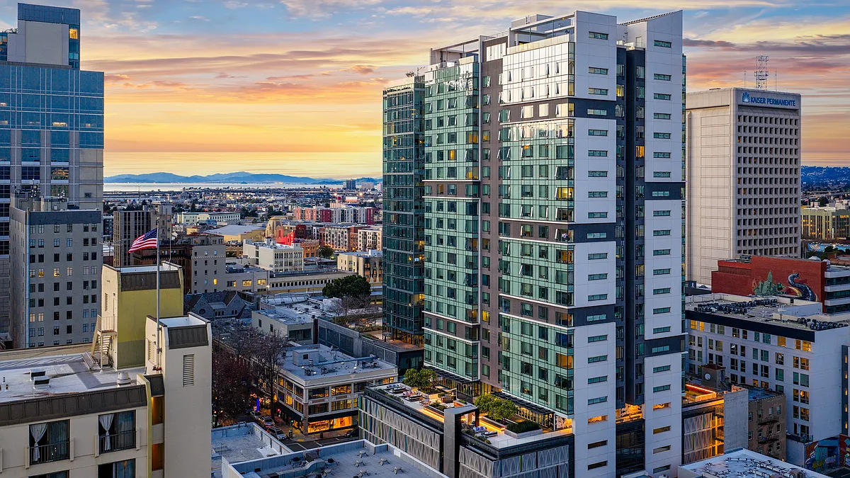 Building Photo - SKAIA