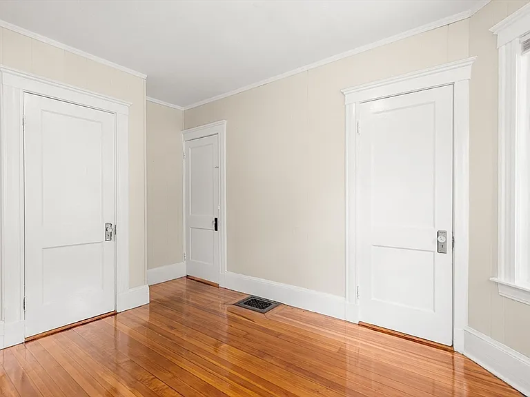 79 Nelson St #1 — Photo 12