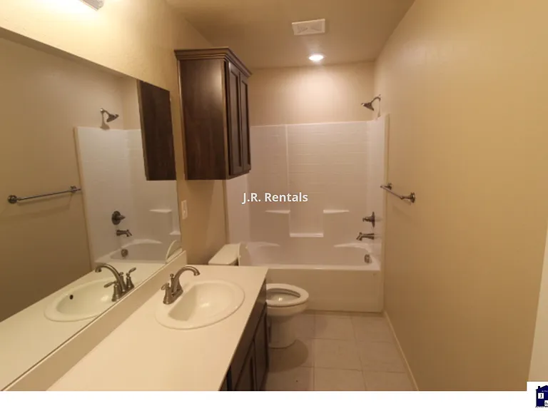 1705 Montell St #A — Photo 13