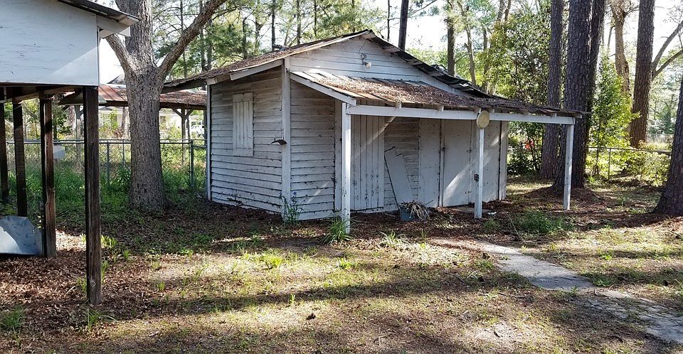 2nd image of 1304 Myers Ave
