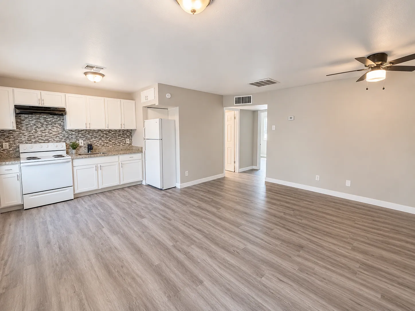 2 bed, 650 sqft, $1,095 — Photo 4