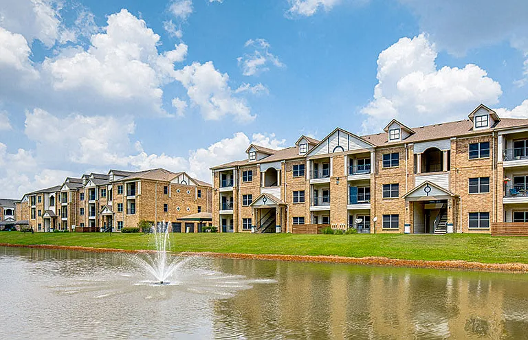 Towne Crossing Apartments — Photo 5