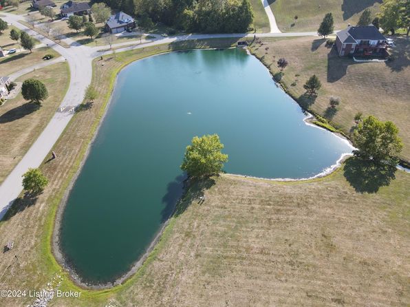 4 N Ridgeview Dr, Carrollton, KY 41008