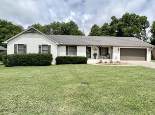 105 Laurelwood Dr, Shelbyville, TN 37160