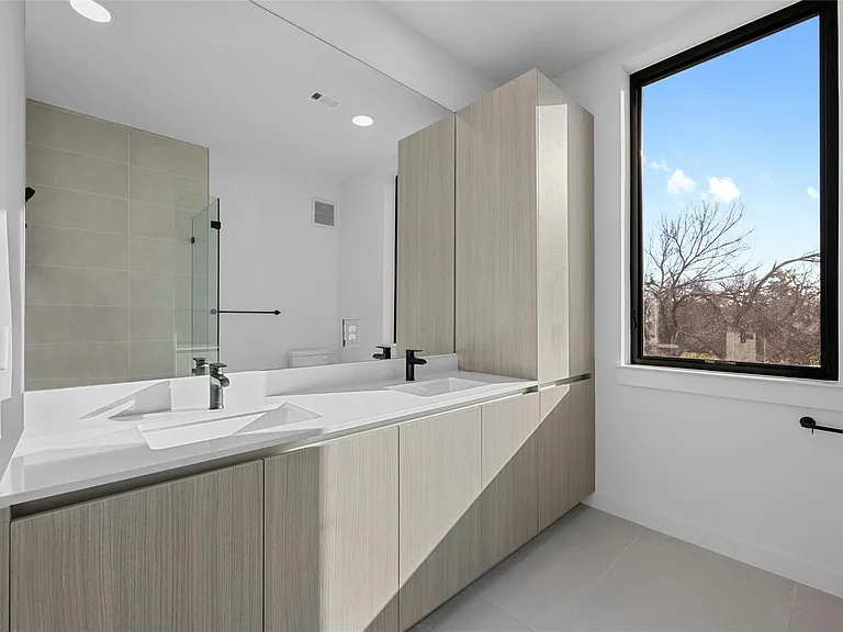 2209 S 1st St #321 — Photo 18